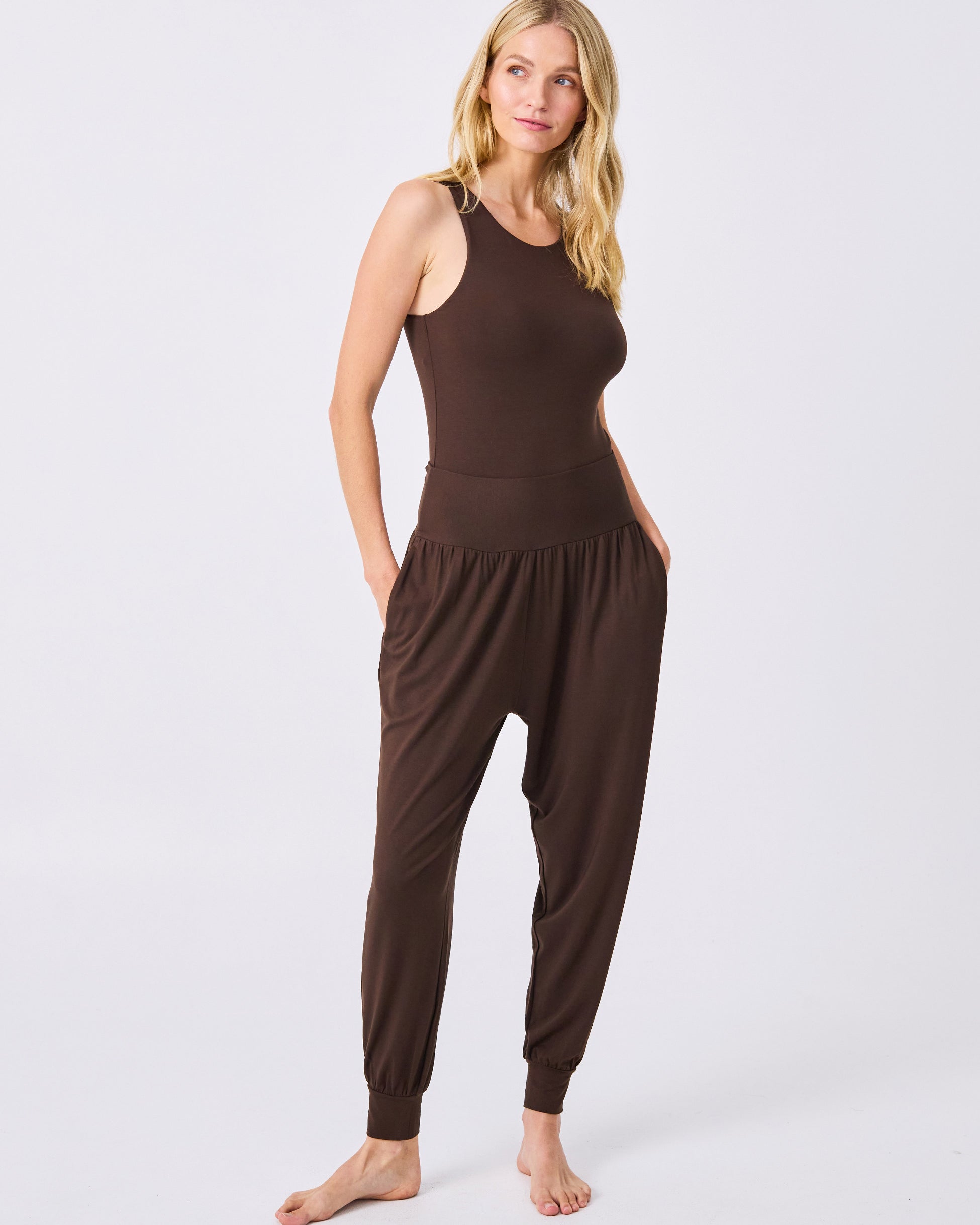 Nomad Relax Pant - Coffee Bean