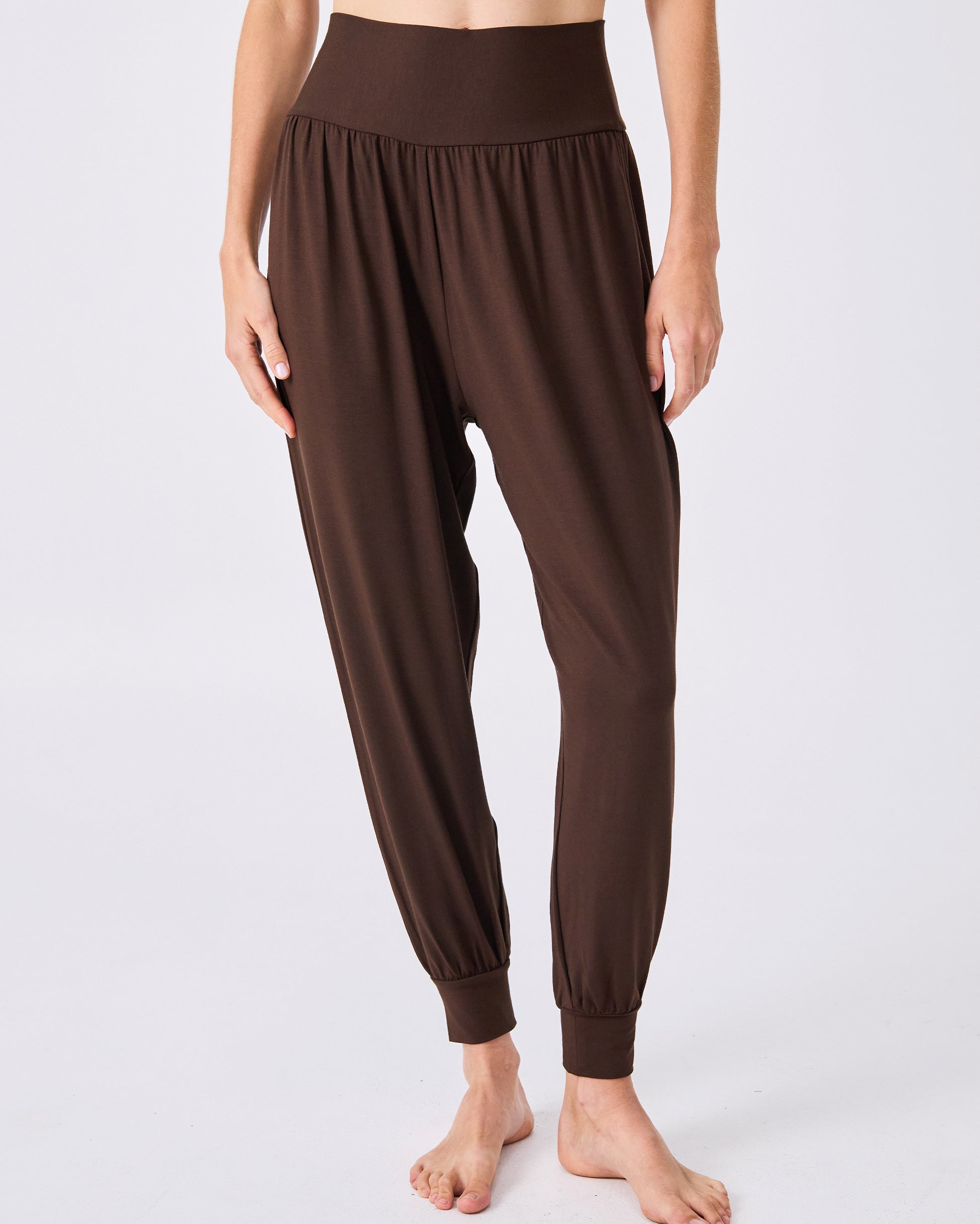 Nomad Relax Pant - Coffee Bean