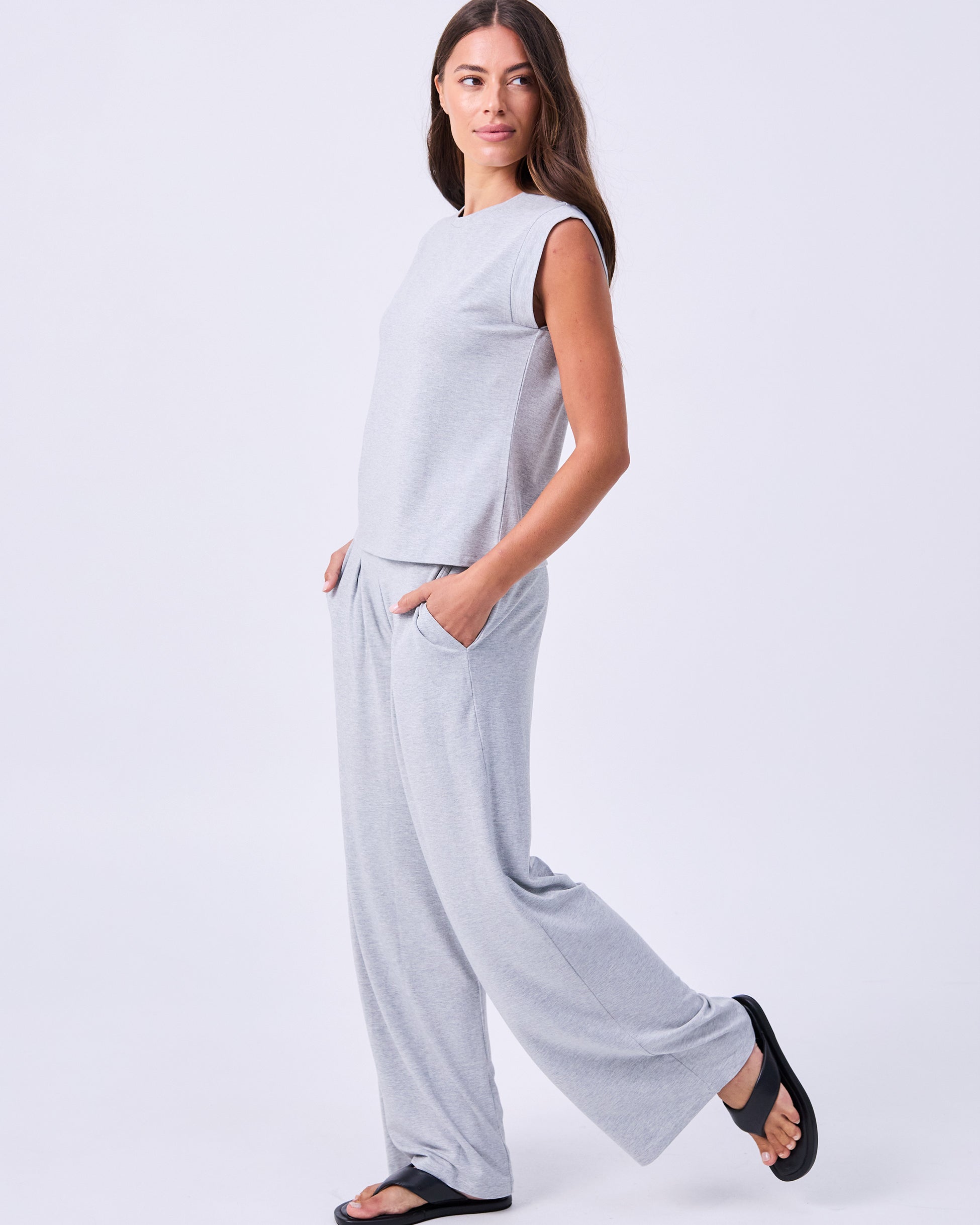 Pleat Front Wide Leg Pants - Melange Grey