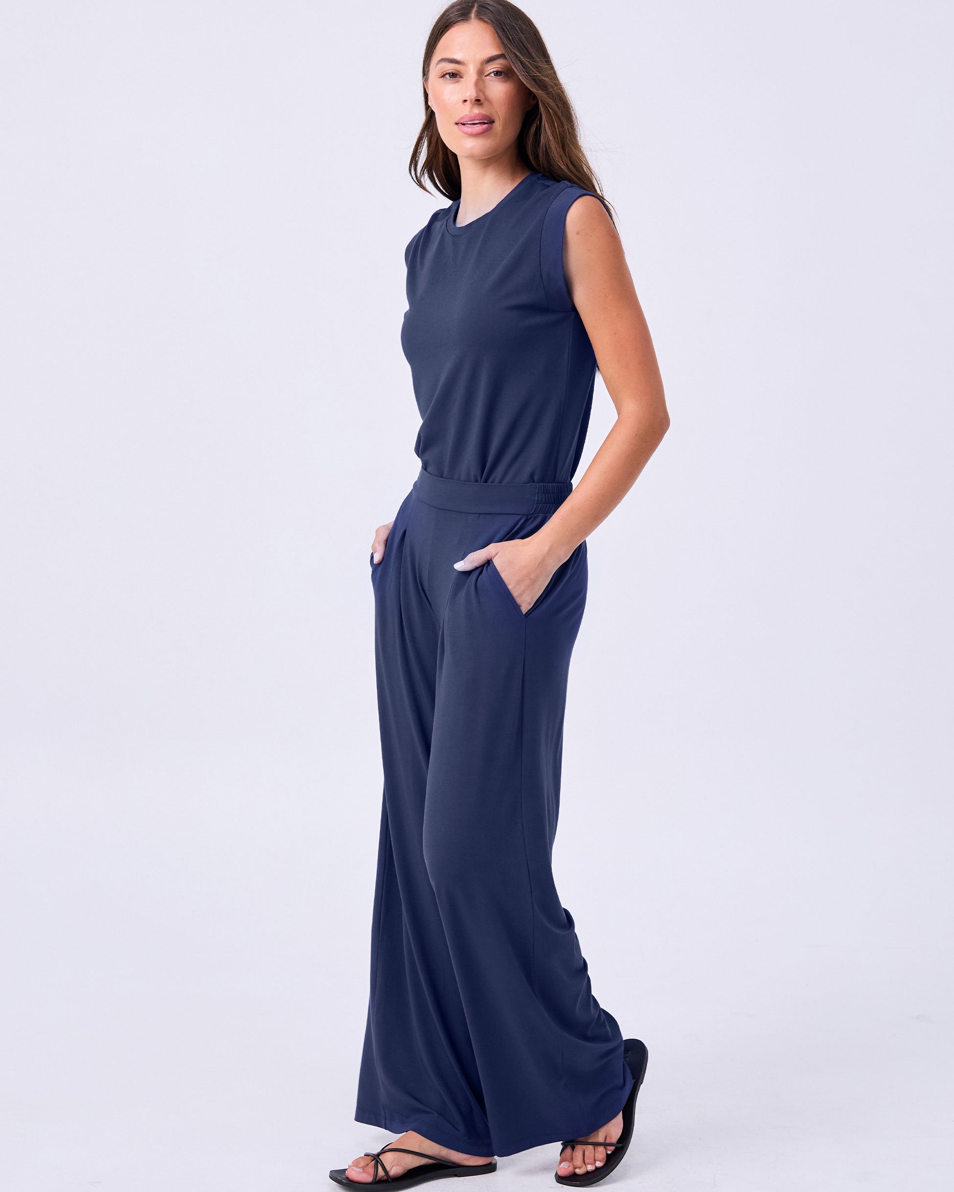 Pleat Front Wide Leg Pants - Navy