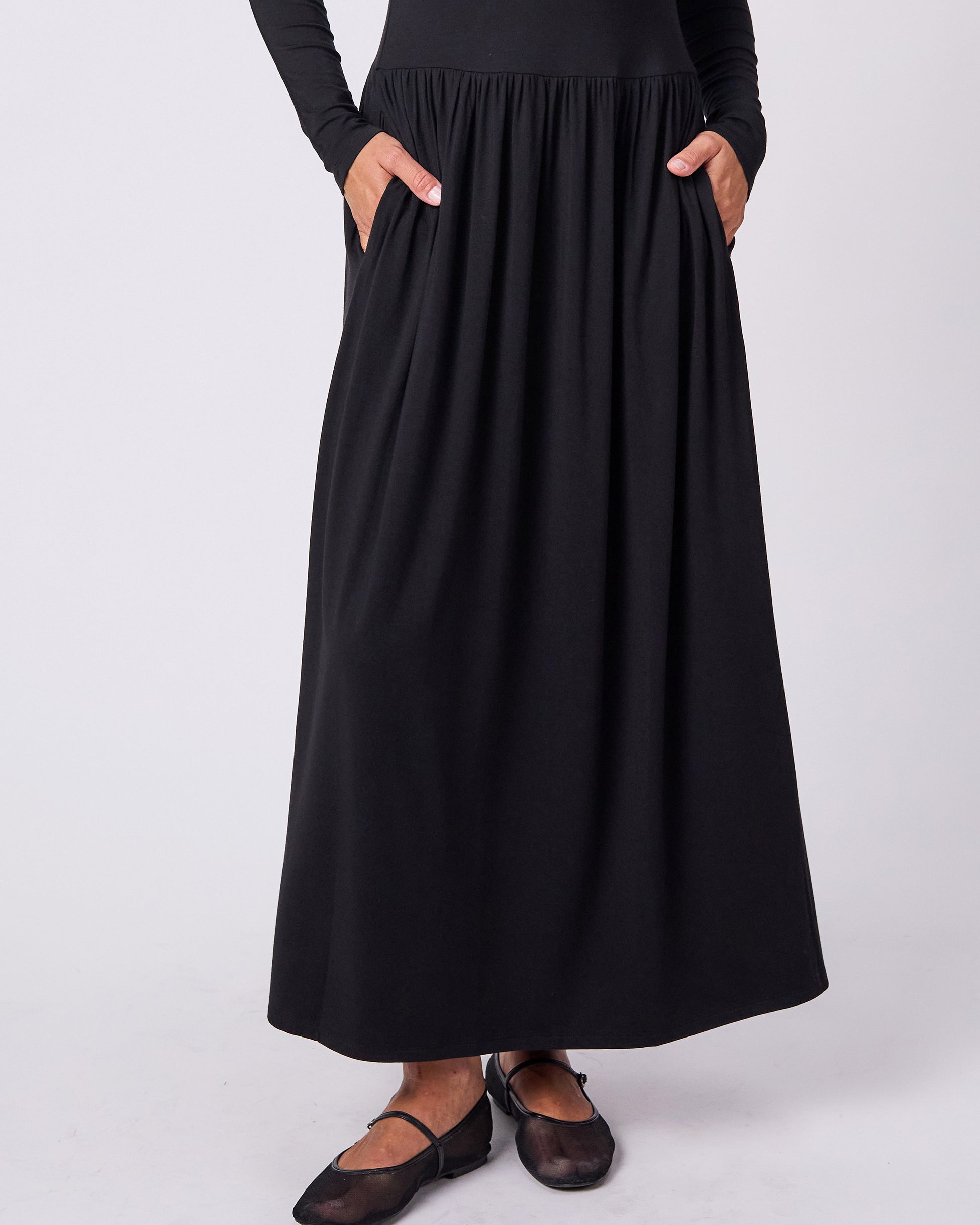 Long Essential Maxi Dress - Black