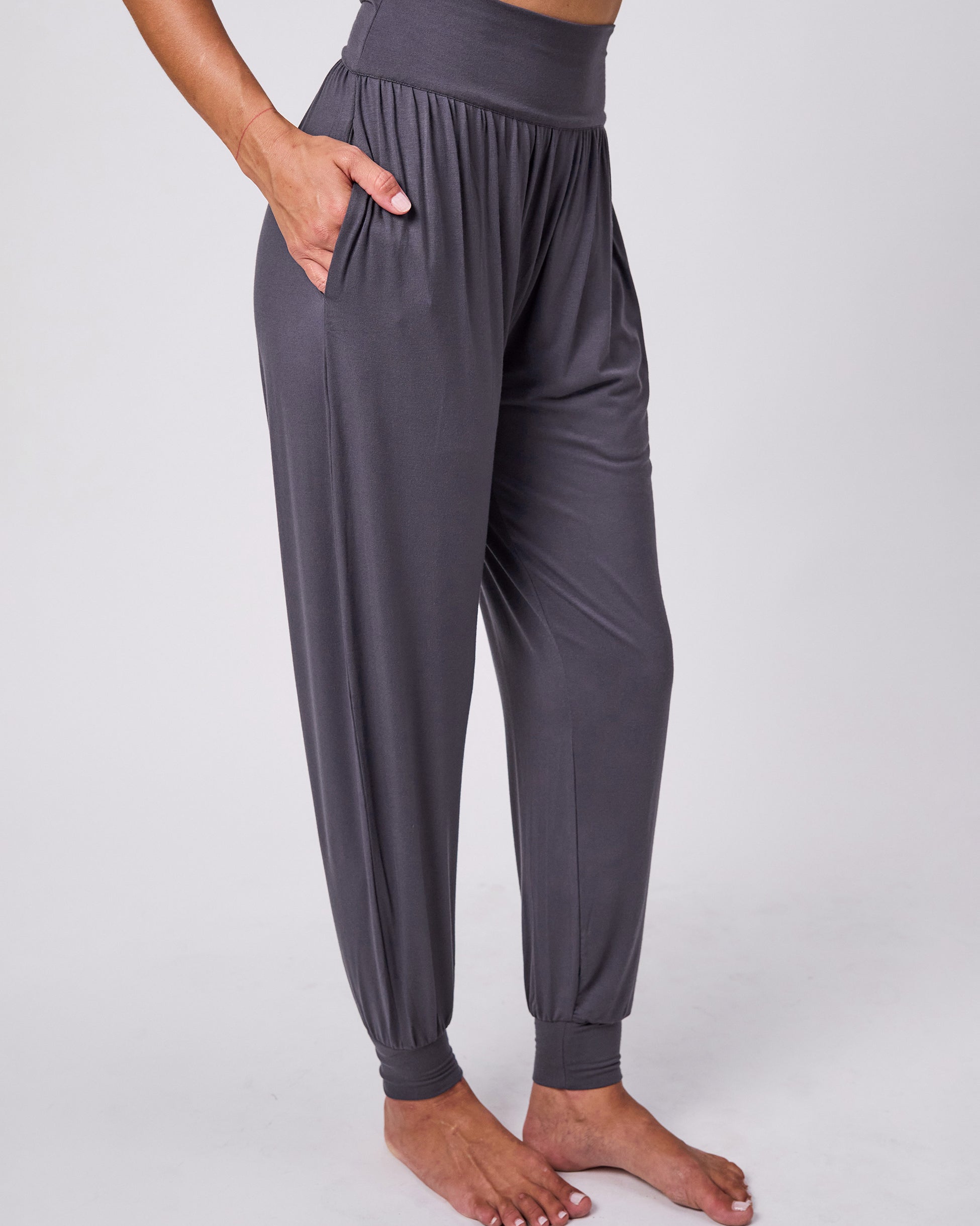 Nomad Relax Pant - Charcoal