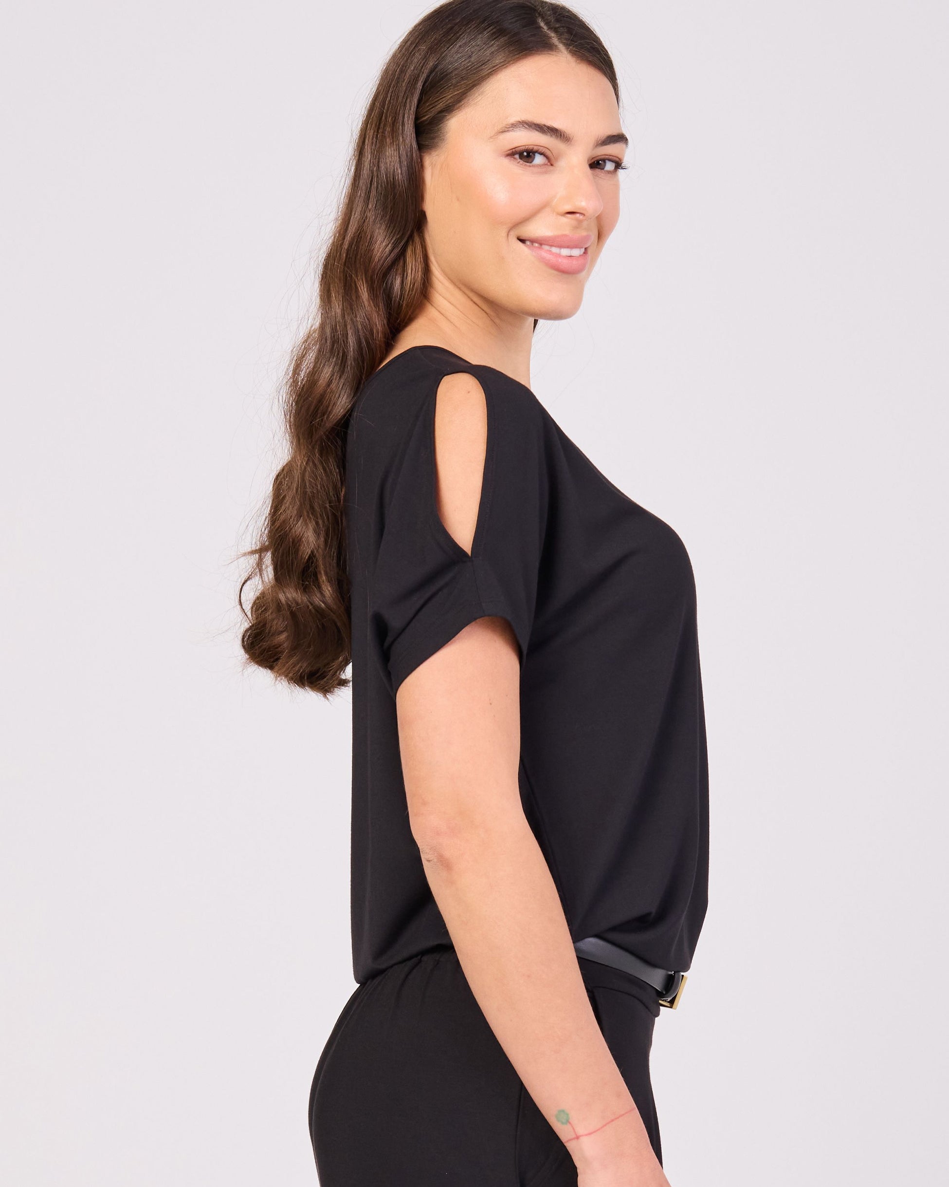 Keyhole Sleeve Luxe Tee - Black