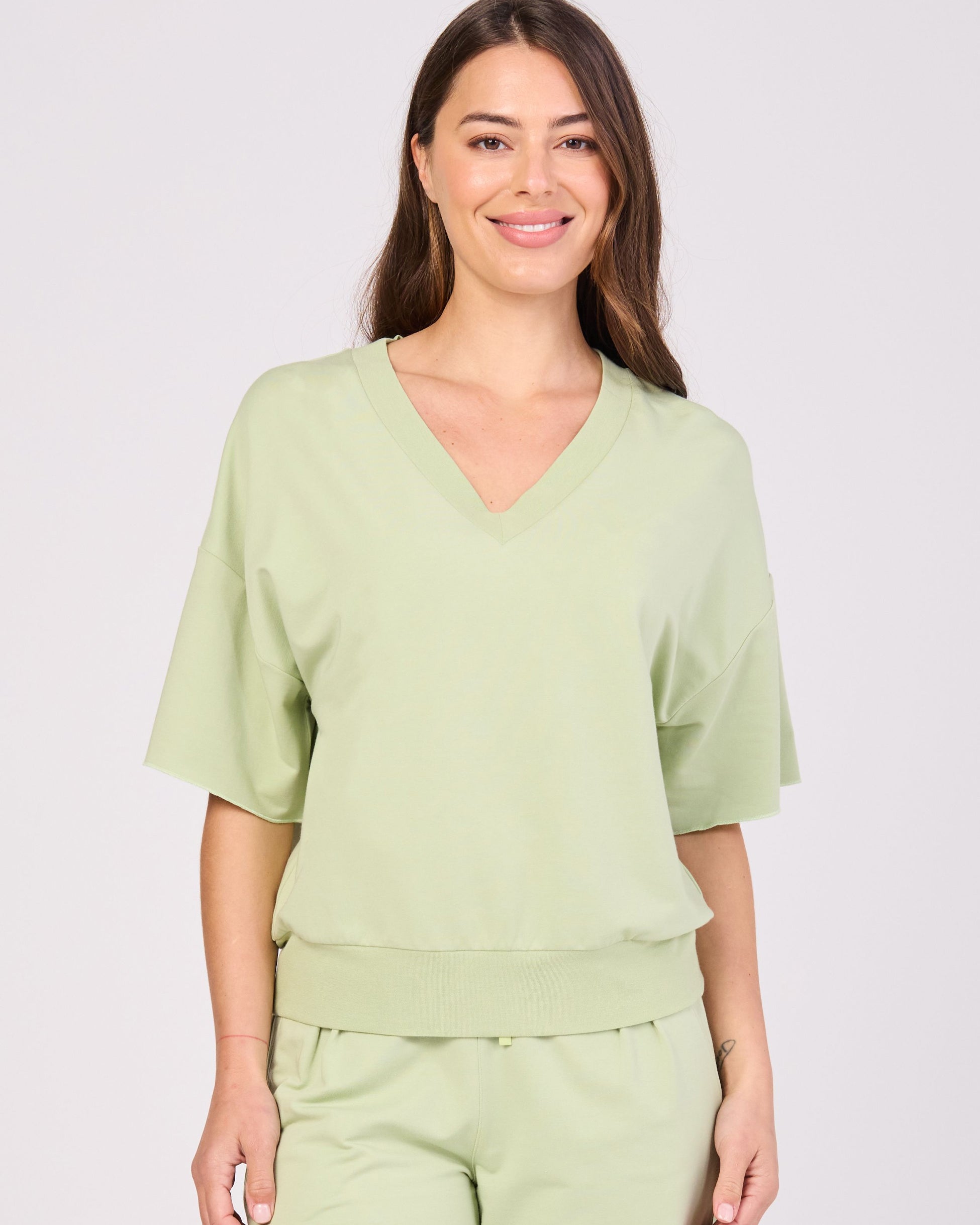 V Neck Sweat - Matcha Green