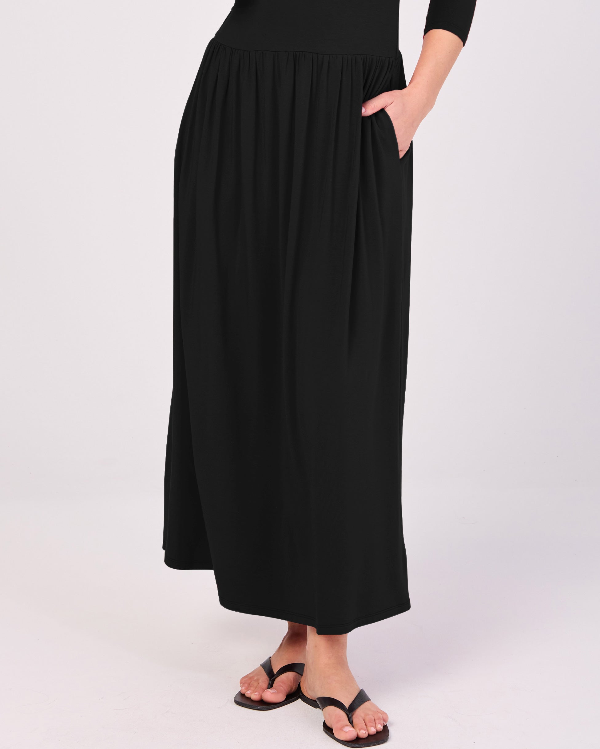 7/8 Sleeve Essential Maxi Dress Black