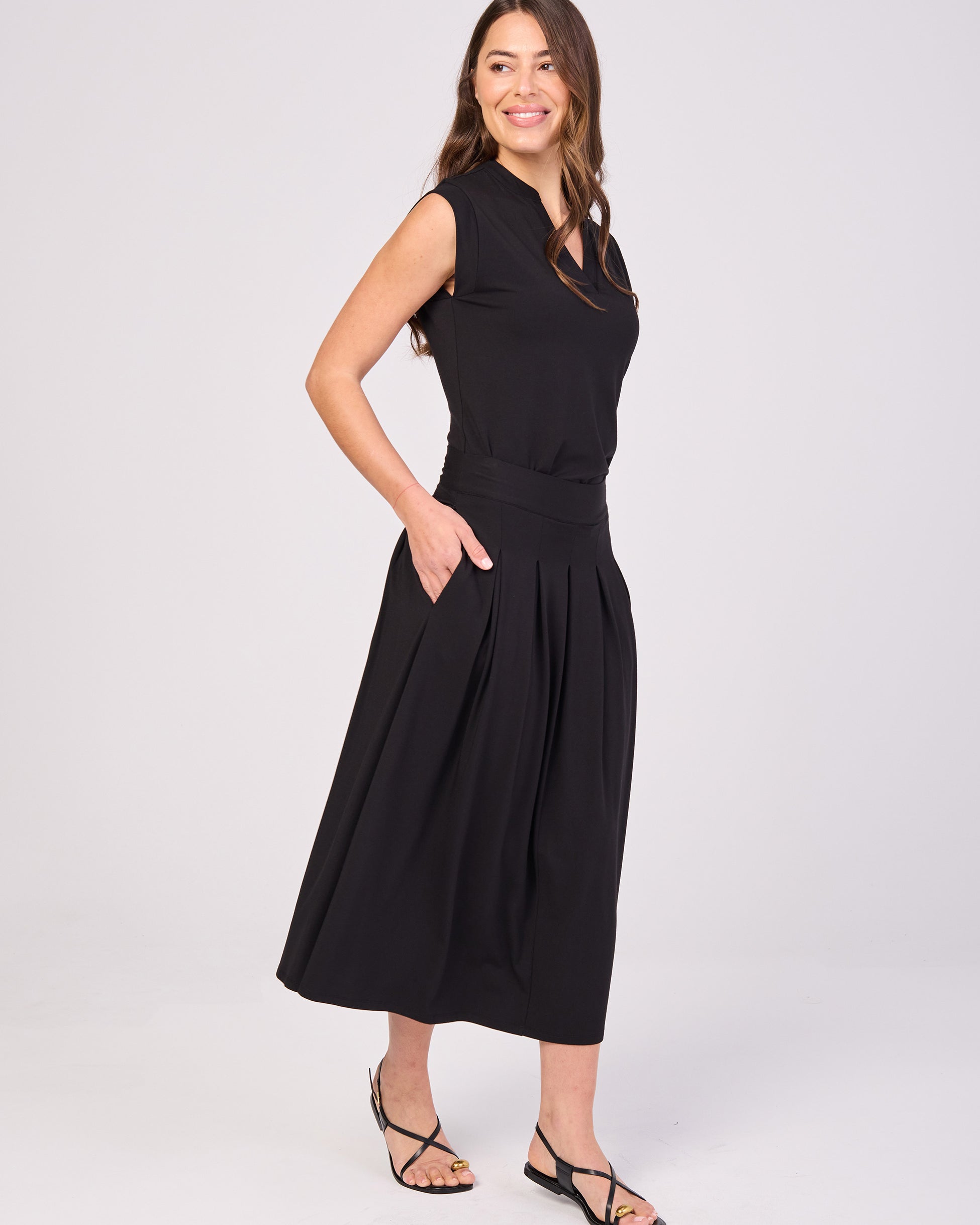 Pleat Skirt - Black
