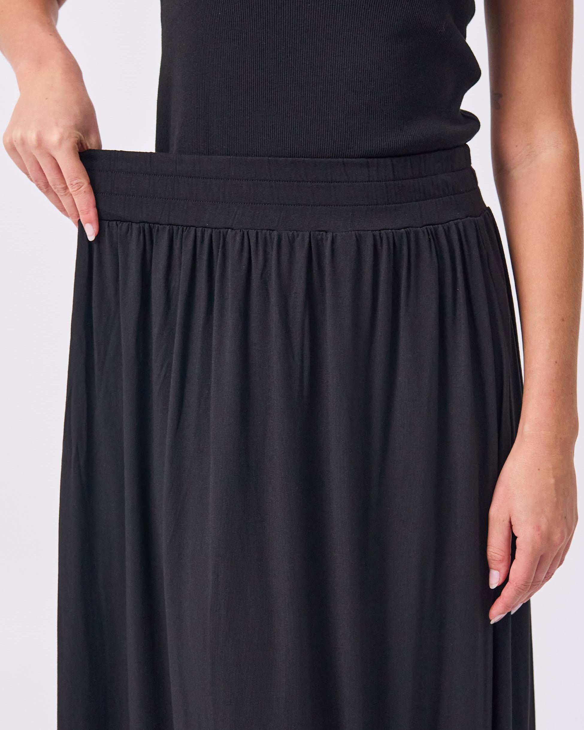 Circle Skirt - Black
