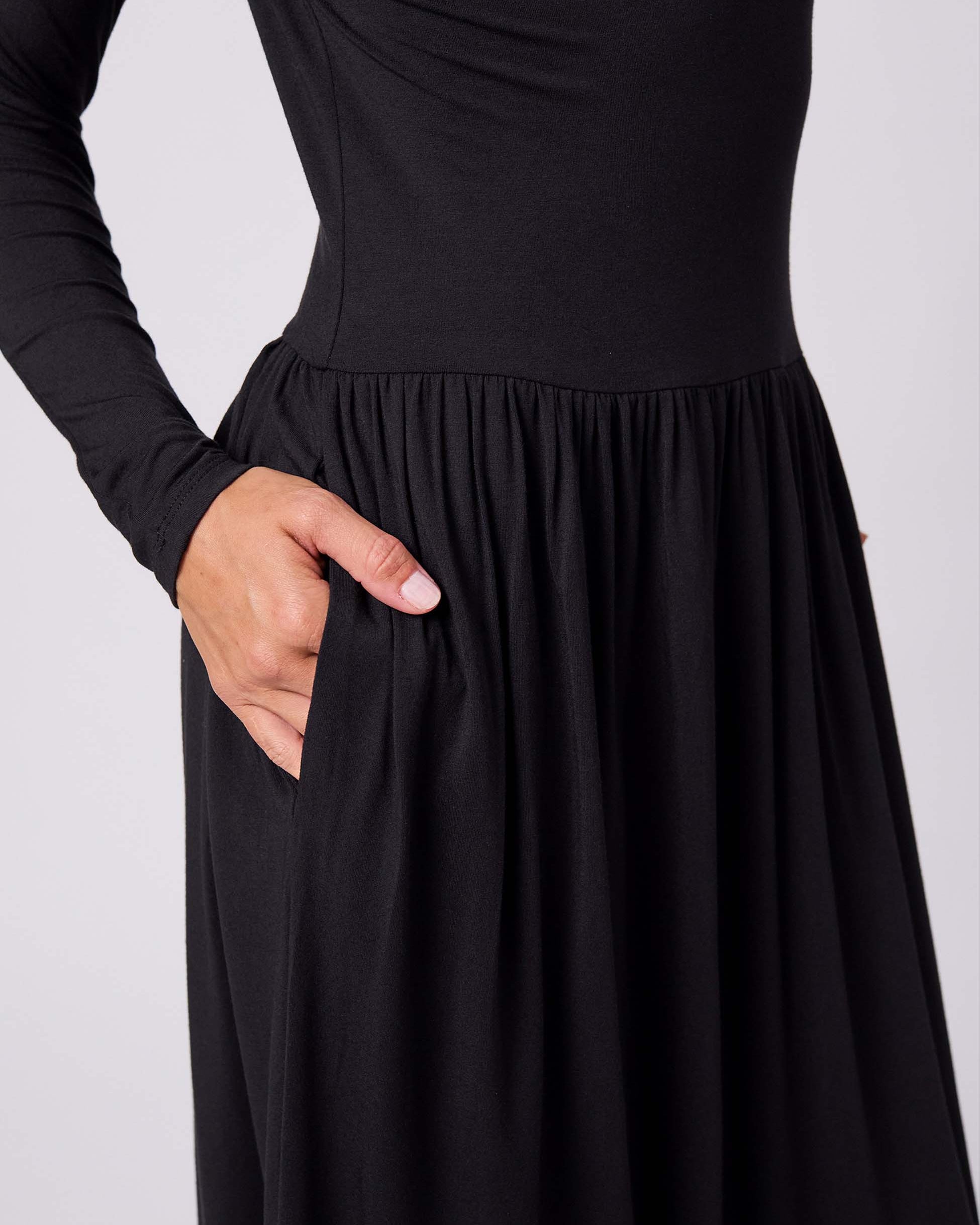 Long Essential Maxi Dress - Black