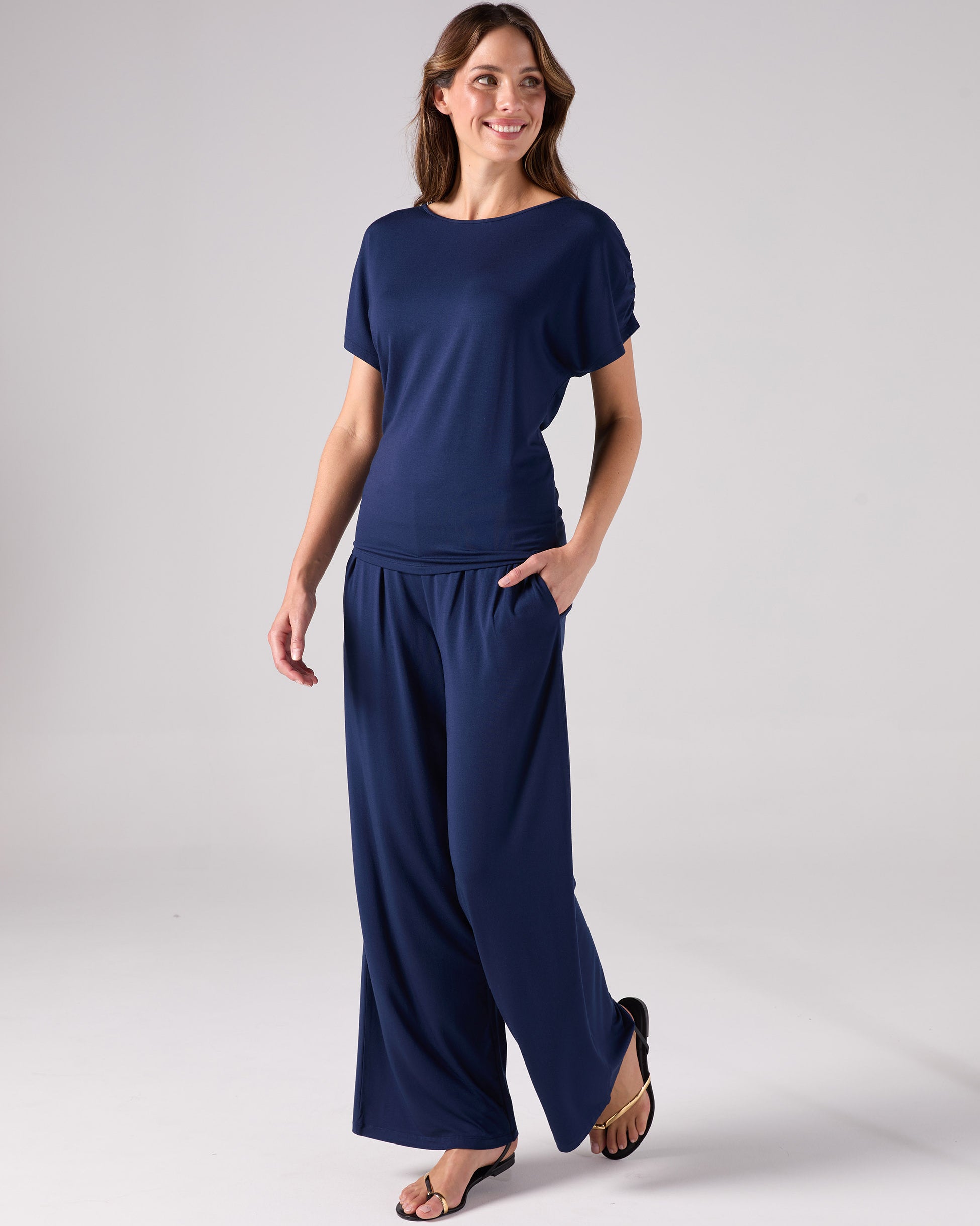Rouch Sleeve Luxe Layer - Navy