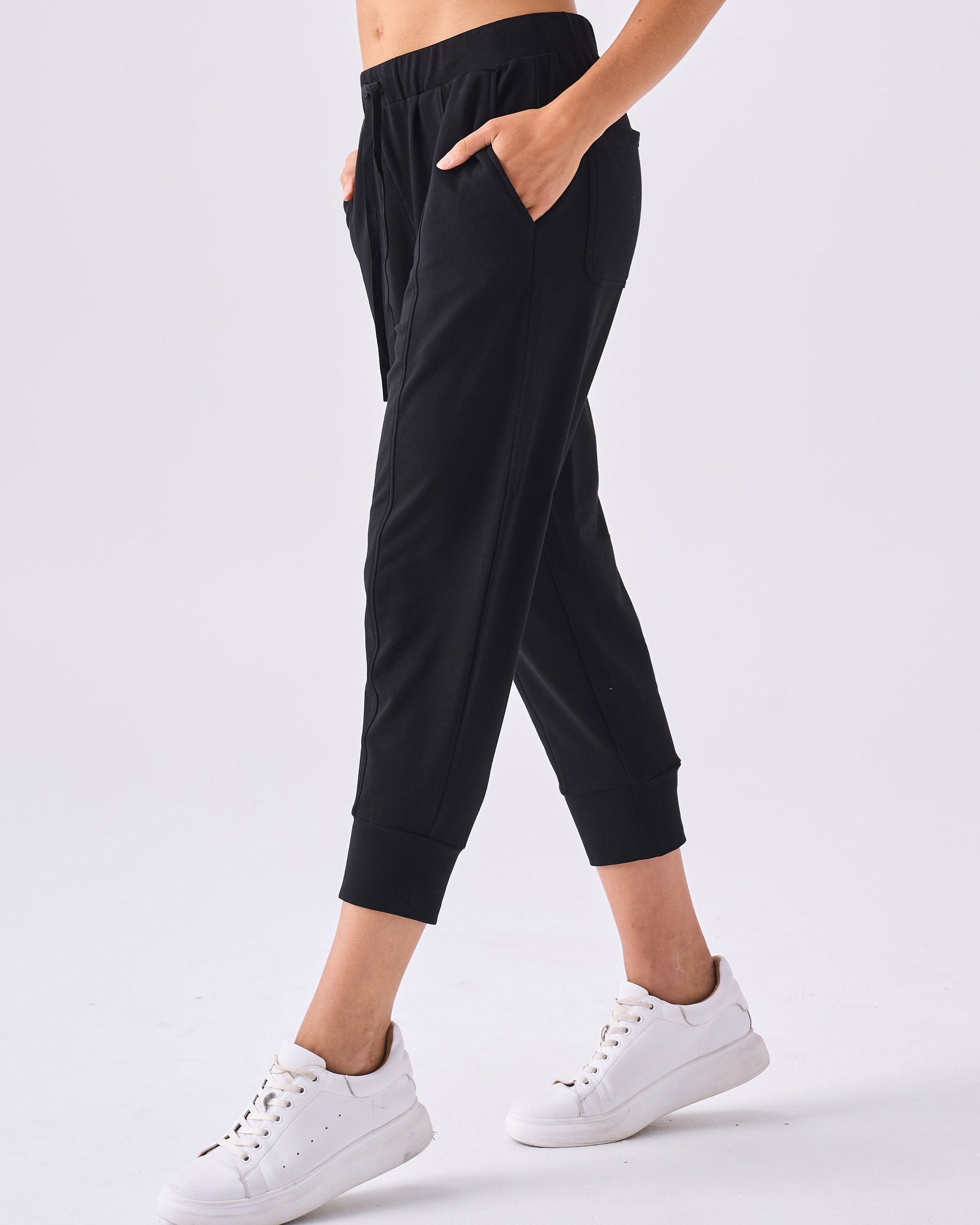 Breeze French Terry Cropped Jogger - Black