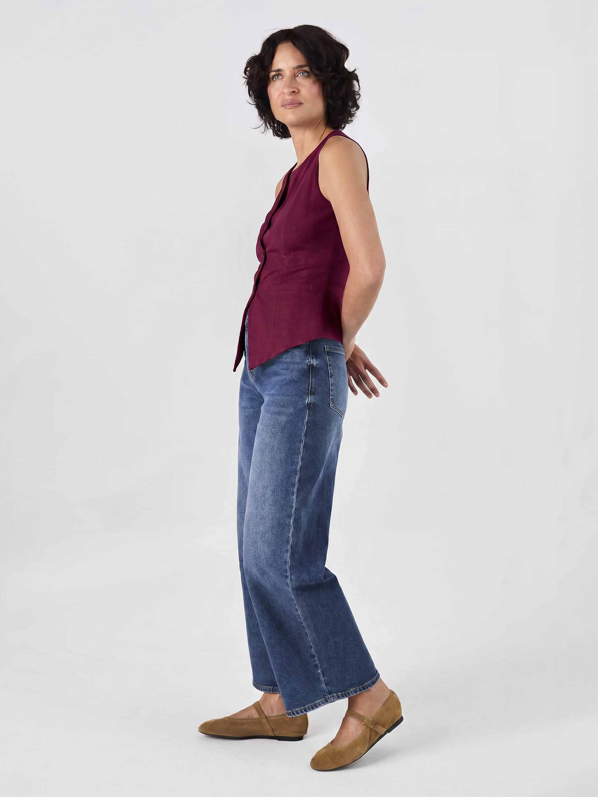 Fitted Waistcoat - Sangria